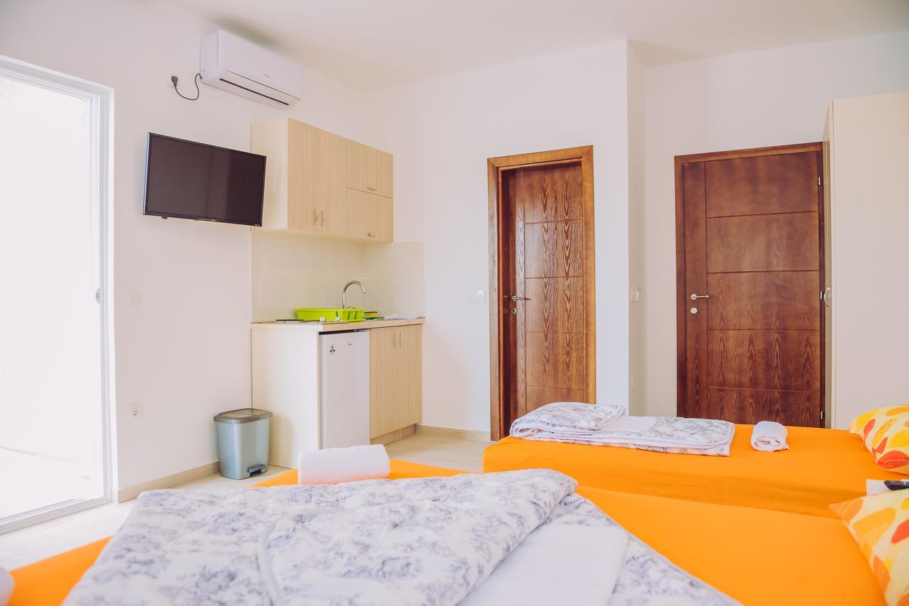 Apartments Krstovic Sutomore Exterior foto