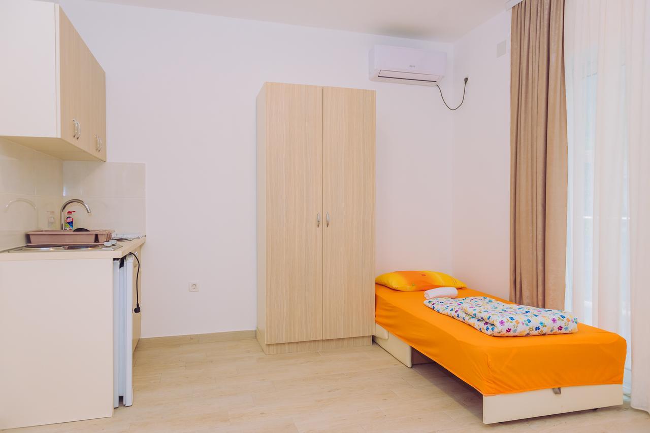 Apartments Krstovic Sutomore Exterior foto