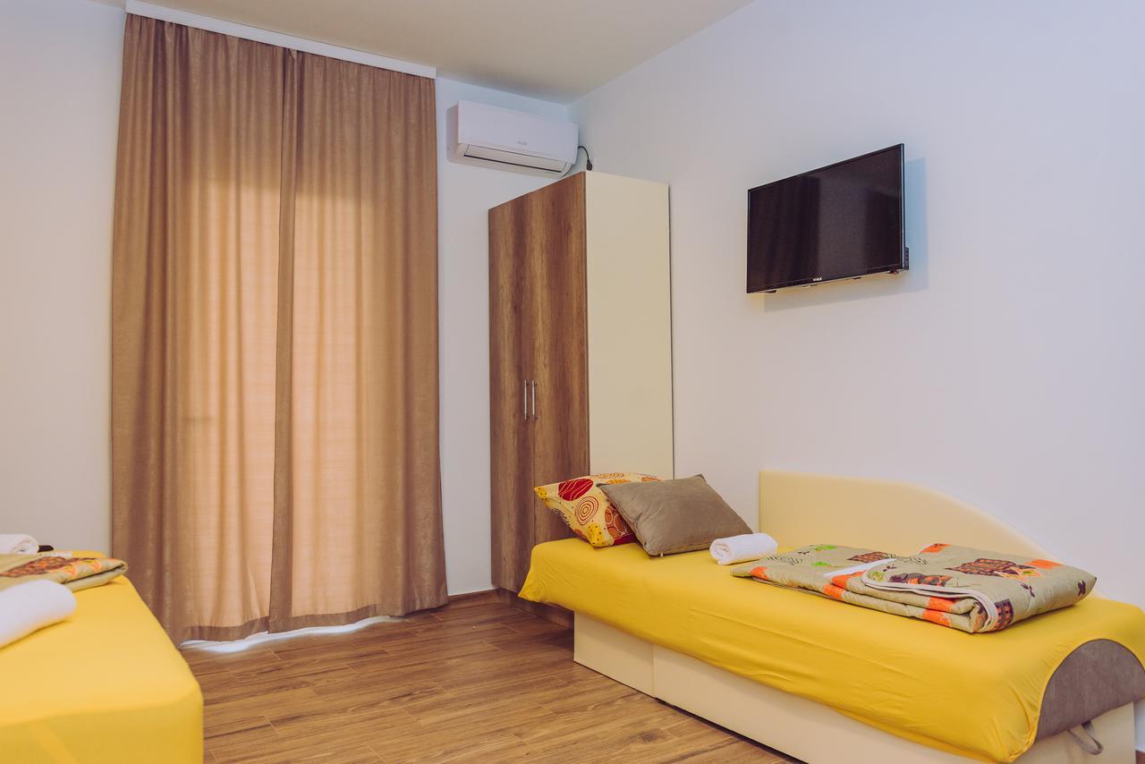 Apartments Krstovic Sutomore Exterior foto